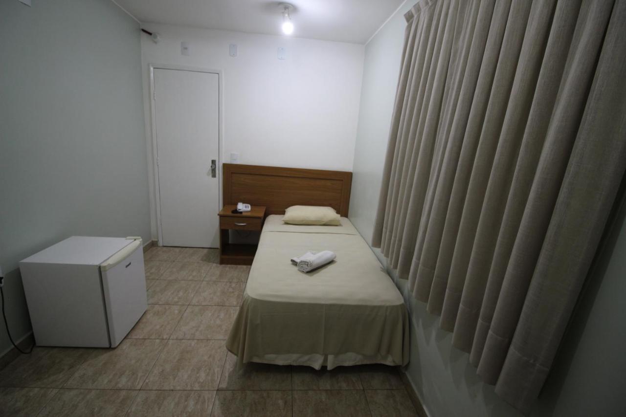 Hotel Regina Muriaé Zewnętrze zdjęcie