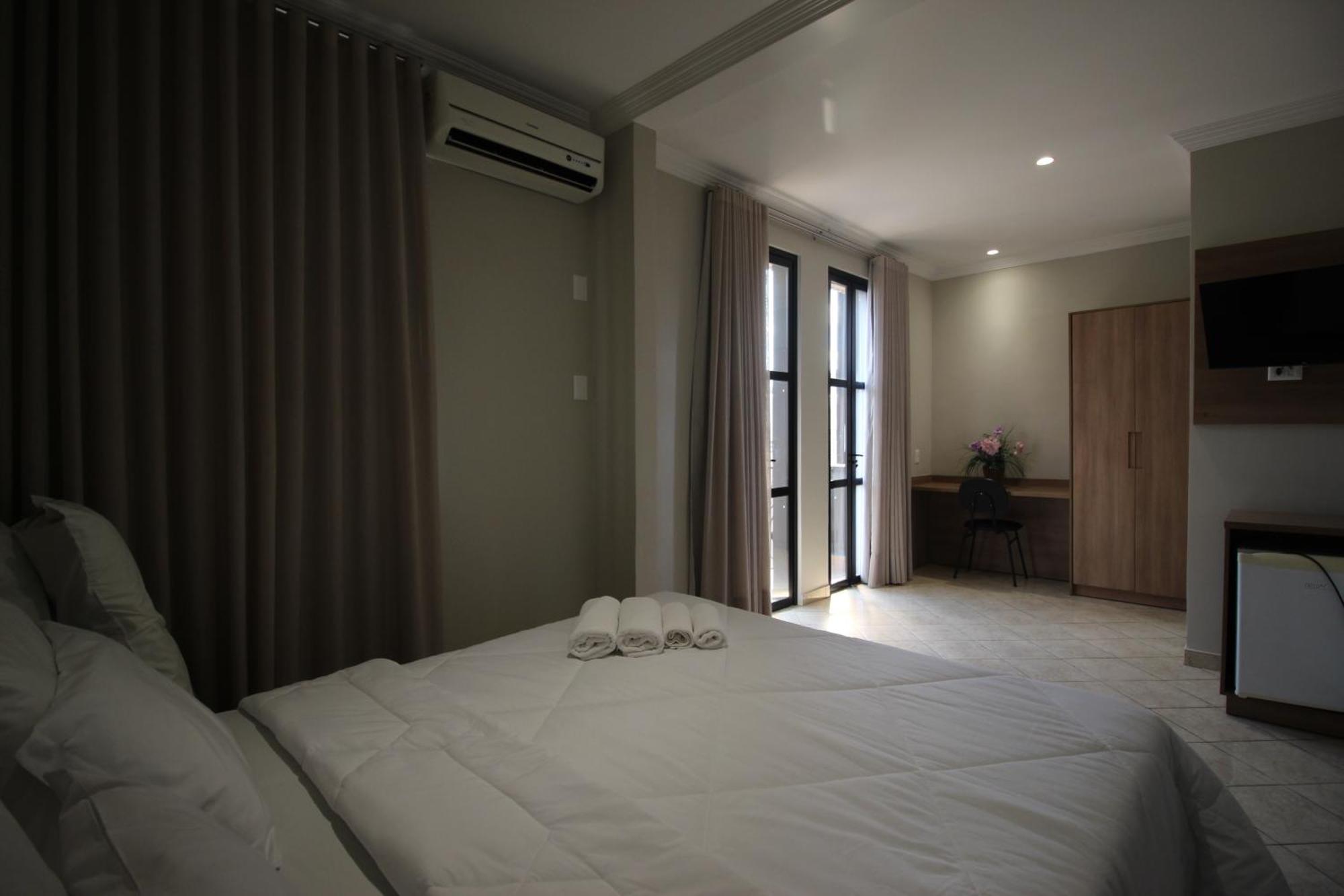 Hotel Regina Muriaé Zewnętrze zdjęcie